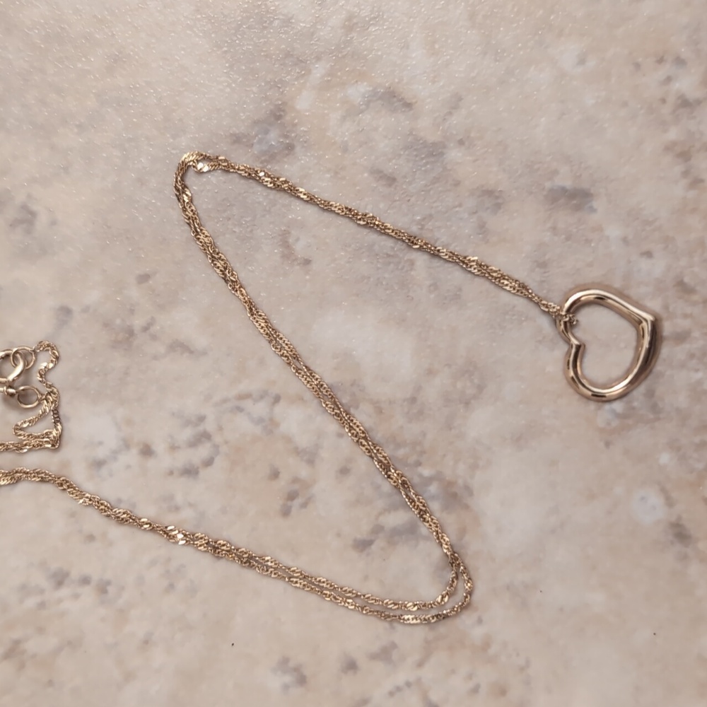 10k Yellow Gold Heart Charm & Chain